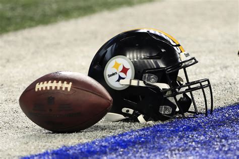 Pittsburgh Steelers predicted to draft 6'2, 78-TD quarterback in third