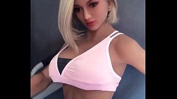 La muñeca sexual muscular de cm Daisy puede satisfacer tu polla XVIDEOS