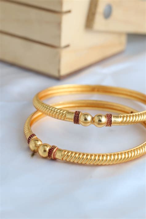 Buy 1 Get 2 Free Bangles bangles for Women | India's #1 Online