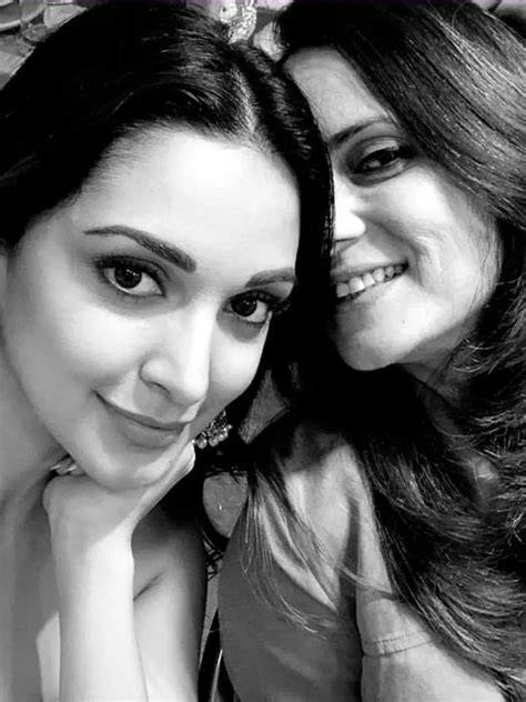 Meet Kiara Advani S Beautiful Mom Genevieve Advani Who Looks Like Her