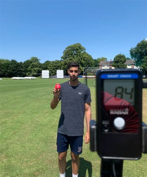 neuro dynamic fast bowling system