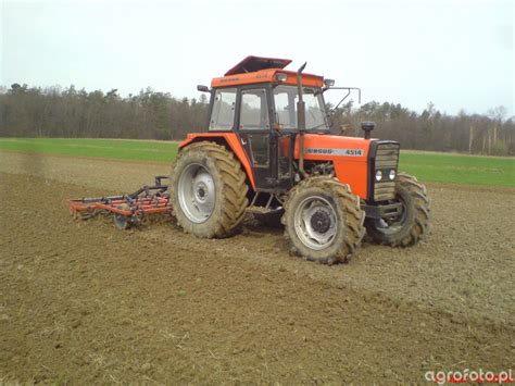 Zdjęcie ciagnik Ursus 4514 494942 Galeria rolnicza agrofoto