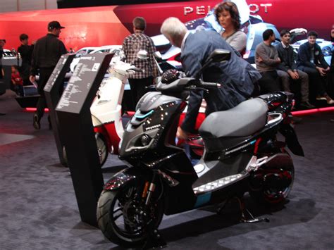 motor peugeot  segera hadir  indonesia kusnantokarasancom