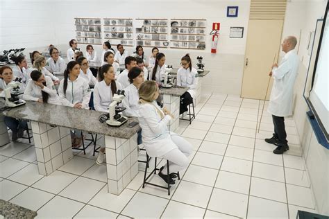 UNIFOR-MG REALIZA IX SEMANA DA BIOMEDICINA - UNIFOR-MG