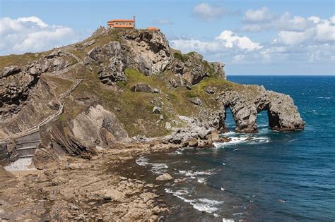 Paysage Marin De San Juan De Gaztelugatxe Photo Premium