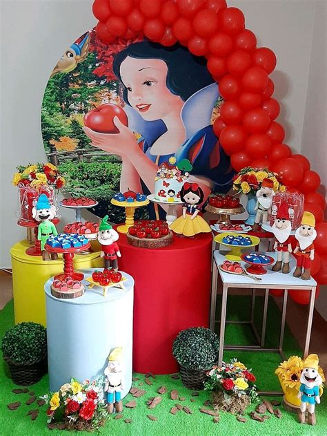 Festa Com O Tema Branca De Neve