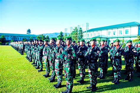 Pangdam Xiii Merdeka Mayjen Tni Candra Wijaya Pimpin Upacara Bendera