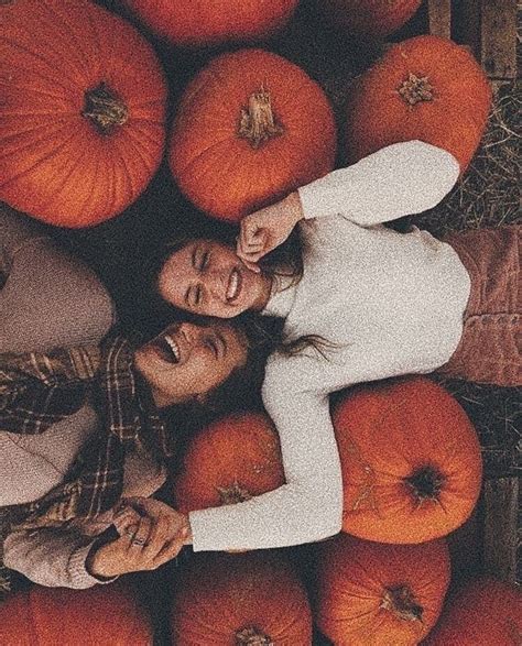 10 Ideas To Make Your Home Cozy And Warm In Autumn Fall Photoshoot