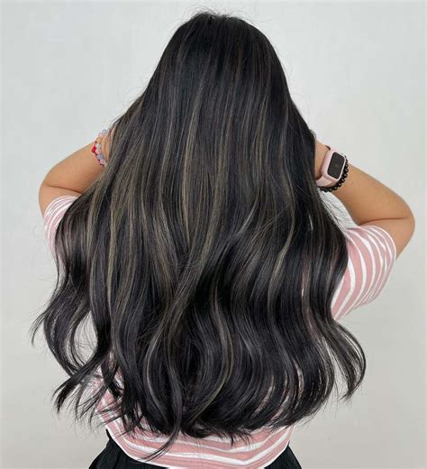 How Long Does Permanent Hair Dye Last? (Does It Fade?)