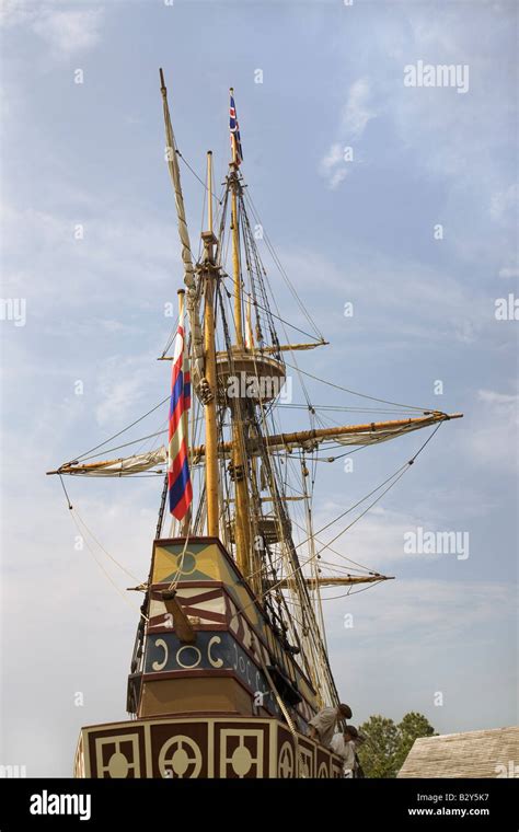 Susan Constant Godspeed And Discovery Hi Res Stock Photography And