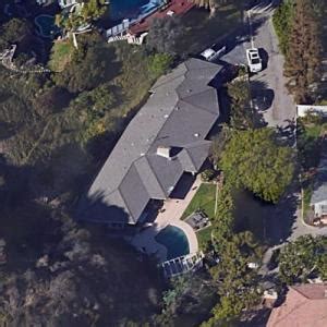 Salma Hayek's House in Los Angeles, CA - Virtual Globetrotting