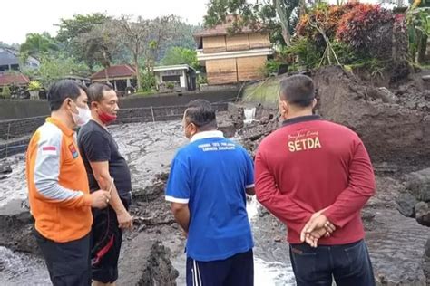 Tinjau Tirta Gangga Bupati Dana Minta Pdam Segera Perbaiki Pipa Air