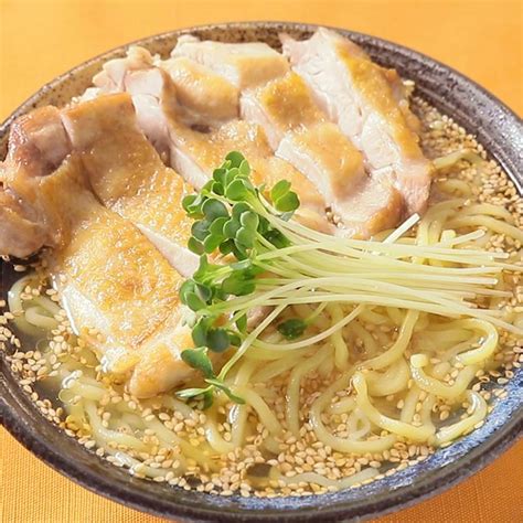 香ばしいチキンステーキの鶏塩ラーメン 作り方・レシピ クラシル