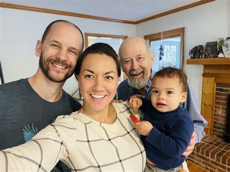 Ariana Kim – Happening Now