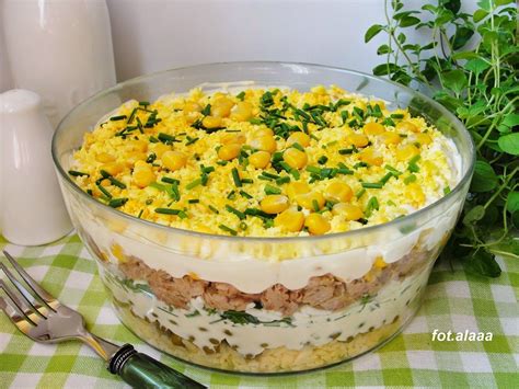 Salatka Warstwowa Z Tunczykiem Food Salad Macaroni Cheese