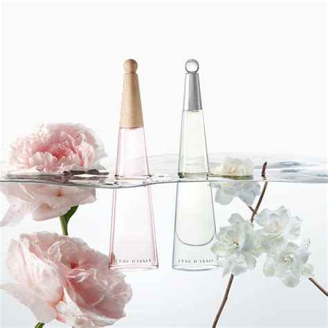 Issey Miyake L'Eau d'Issey Pivoine Eau de Toilette (EdT) Intense ...