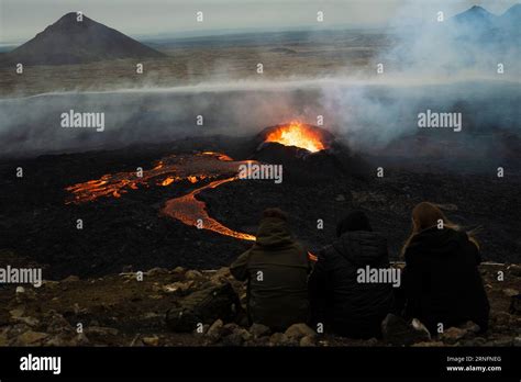 Im Genes De La Reciente Erupci N Volc Nica En Litli Hrutur En La