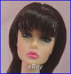 Nude Fr It Poppy Parker Sign Of The Times Brunette Withstand Extra Hands Fashion Royalty Doll