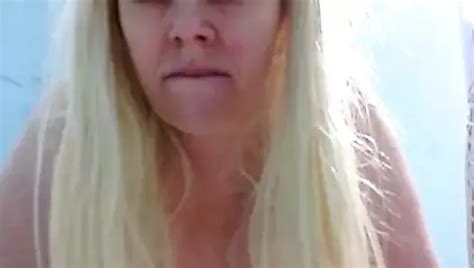 Brenda Justice Sings White Flag Free Porn A Xhamster