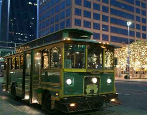 FREE Scenic Holiday Trolley Rides - Kansas City on the Cheap