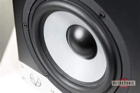 EVE Audio SC207 Active 2 Way Studio Monitor Pair