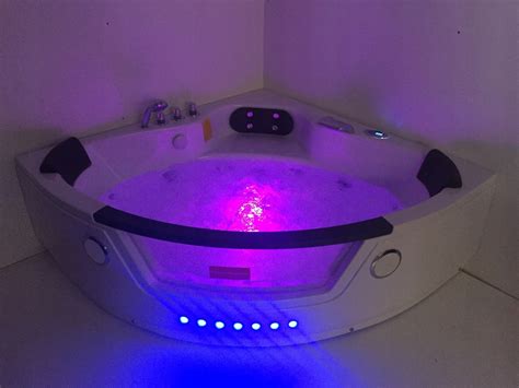 Купить SPA-ванна-джакузи с гидромассажем MO-1004: отзывы, фото и ...