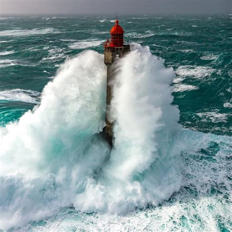 Phare De La Jument Ile D Ouessant