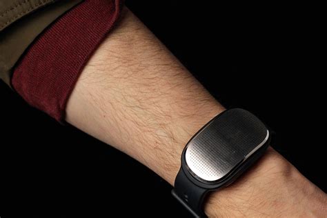 Healbe GoBe review: the World's 1st Auto Calorie Counter Works ...