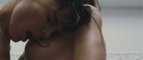 Naked Elena Anaya In Room In Rome