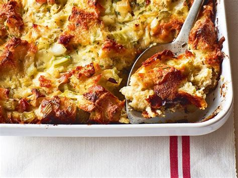 Recipe Ina Gartens Herb And Apple Bread Pudding Bread Pudding With