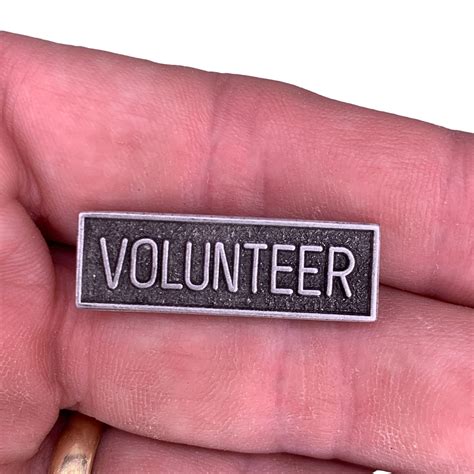 Volunteer Lapel Pin