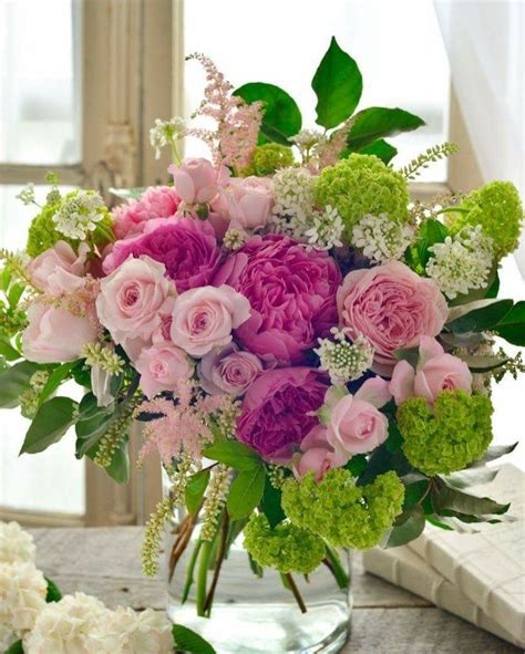 Pin By Rita Leydon On Pink Blooms Flower Arrangements Floral Wreath