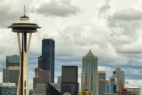 Horizonte De Seattle En La Puesta Del Sol Estado De Washington Imagen