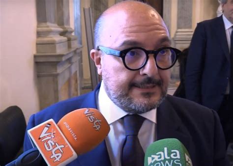 Il Ministro Della Cultura Gennaro Sangiuliano Visita Le Terme Di