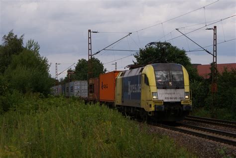 ES 64 U2 003 Mit Einem Containerzug In Hannover Limmer Am 30 07 2010