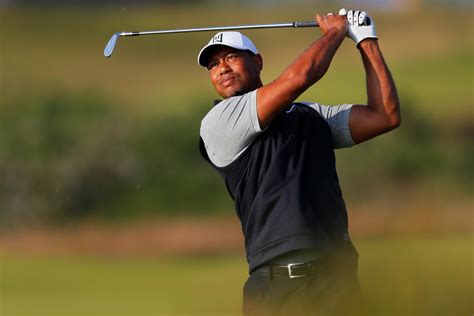 Tiger Woods Adds Putter And 2 Iron For British Open