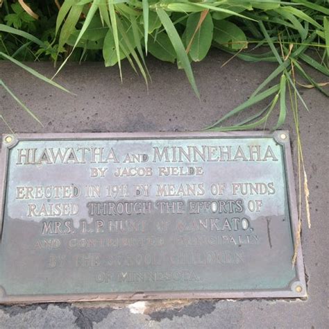 Hiawatha and Minnehaha Statue - Hiawatha - 1 tip from 40 visitors