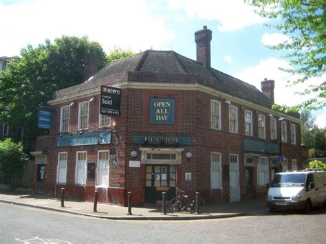 Rotherhithe The Clipper Nigel Cox Geograph Britain And Ireland