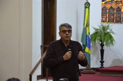 Evento discutiu ansiedade e depressão no ambiente escolar Colégio