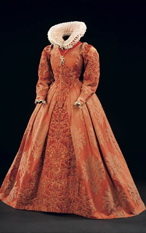 Queen Elizabeth I S Red Gown Tudor Costume Elizabetha Vrogue Co