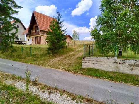 Prodajem Plac Na ZLATIBORU Naselje Ribnica Nekretnine Zlatibor