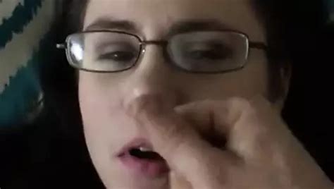 Free Glasses Cumshot Porn Videos Xhamster