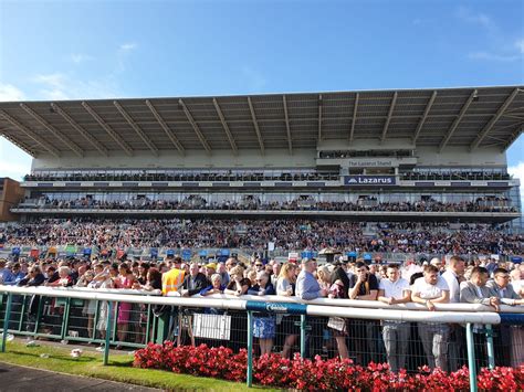 Doncaster Racecourse | Go Racing | Yorkshire Horse Racing