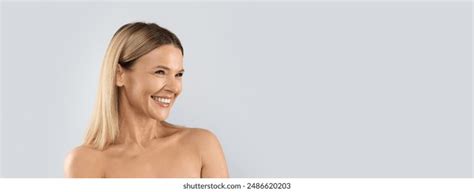 Thousand Woman S Naked Royalty Free Images Stock Photos Pictures Shutterstock