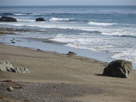 San Simeon City Beach in San Simeon, CA - California Beaches