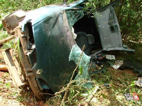 Carro Cai Em Barranco E Condutor De Anos Morre Na Ms Em Amambai