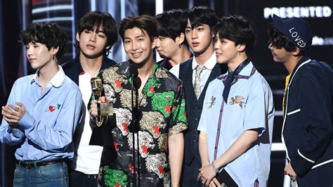 Watch BTS Accept Their Award For Top Social Artist At BBMAs 2018