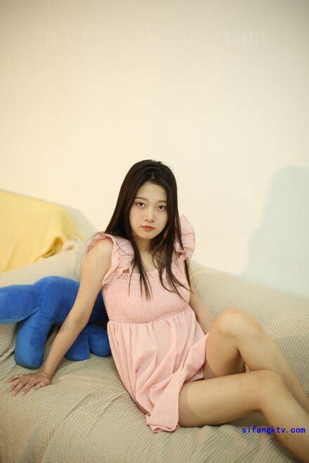 Chinese Model Zhang Yuting Large Scale Body Private Photo Set Porn Pic