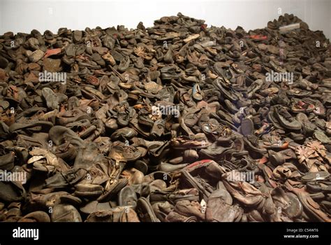 Anzeige Des Gefangenen Schuhe Auschwitz I Auschwitz Polen