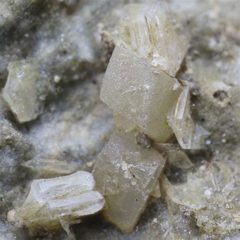 Tridymite (triclinic polymorph of Quartz) | Vechec, Vranov nad Toplou ...